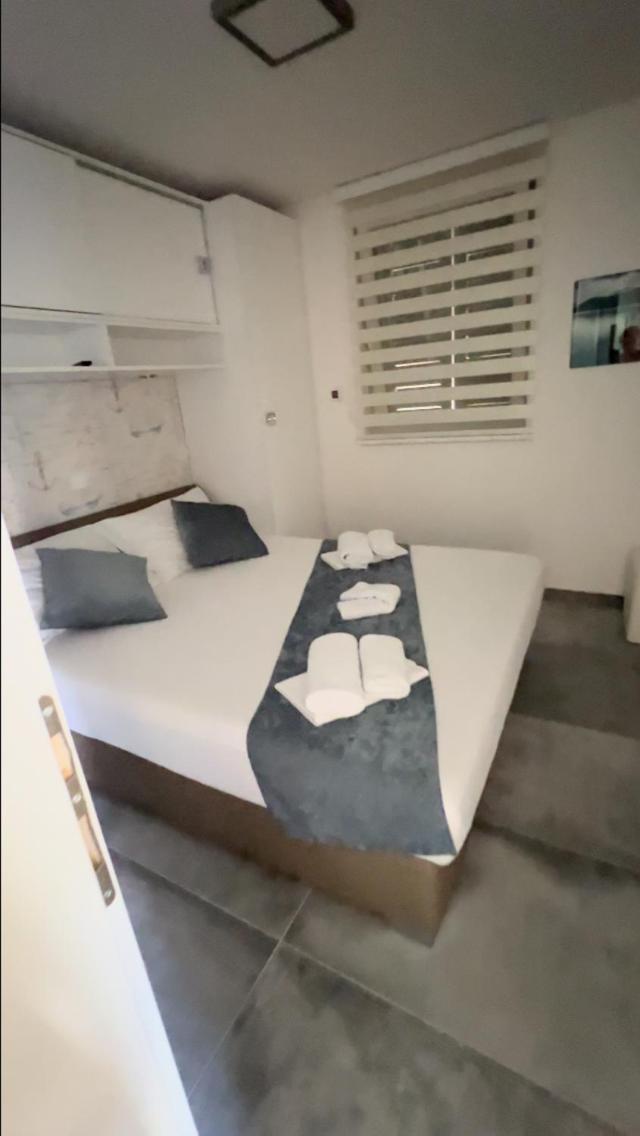 Mandy Apartman 巴斯卡 外观 照片