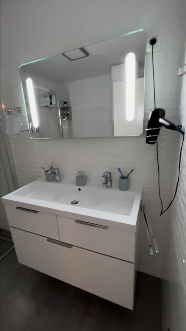Mandy Apartman 巴斯卡 外观 照片